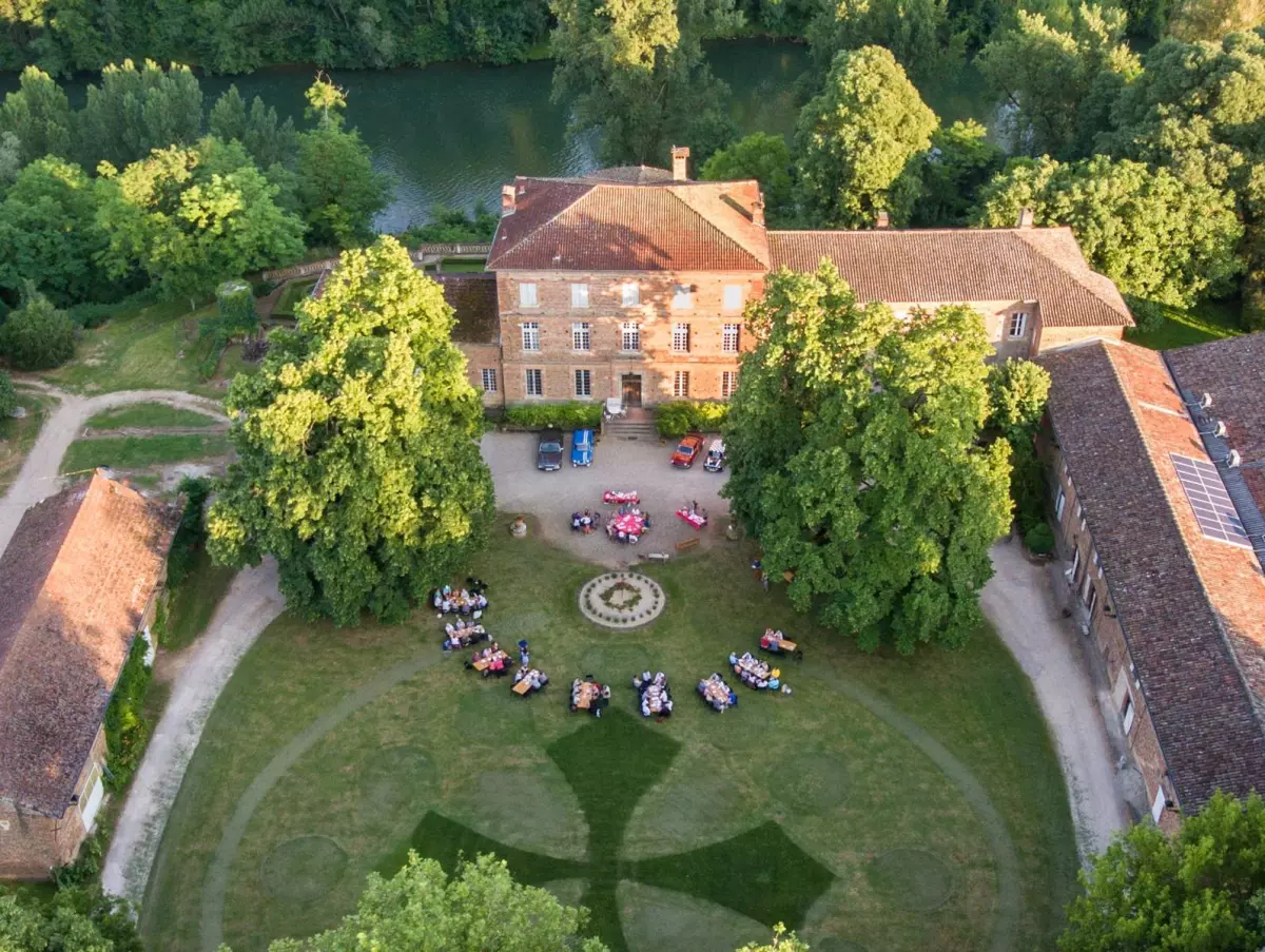Visite historique & œnologique au Château Lastours