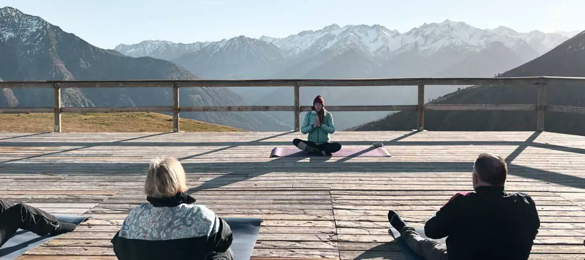 Yoga au sommet