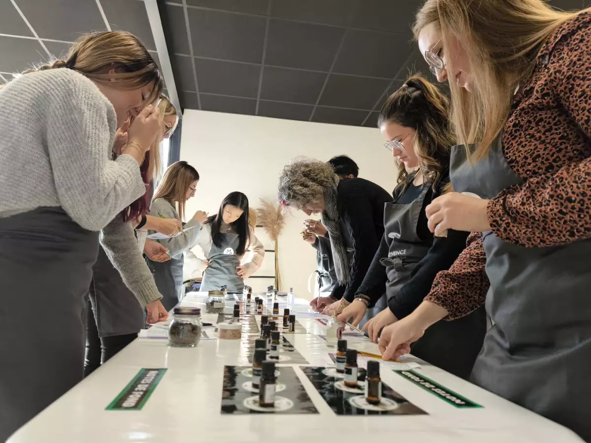 Atelier parfum naturel en Provence