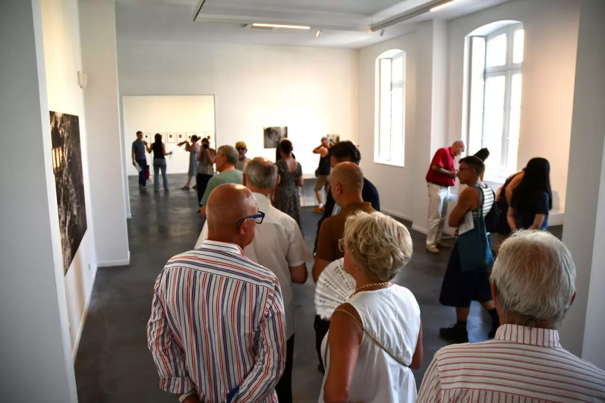 Visite découverte | Exposition « Les mouvements familiers d’une danse inconnue »