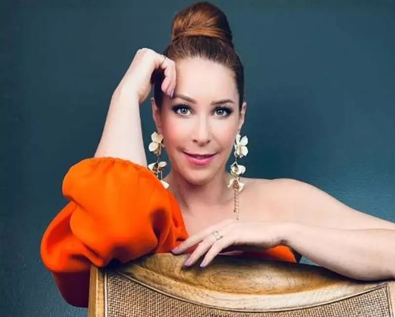 Robin Mckelle Trio