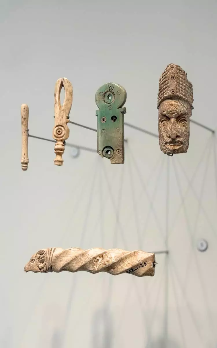 Visite guidée : petits objets, mille histoires