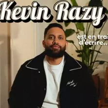 Kevin Razy - Est en train d'écrire