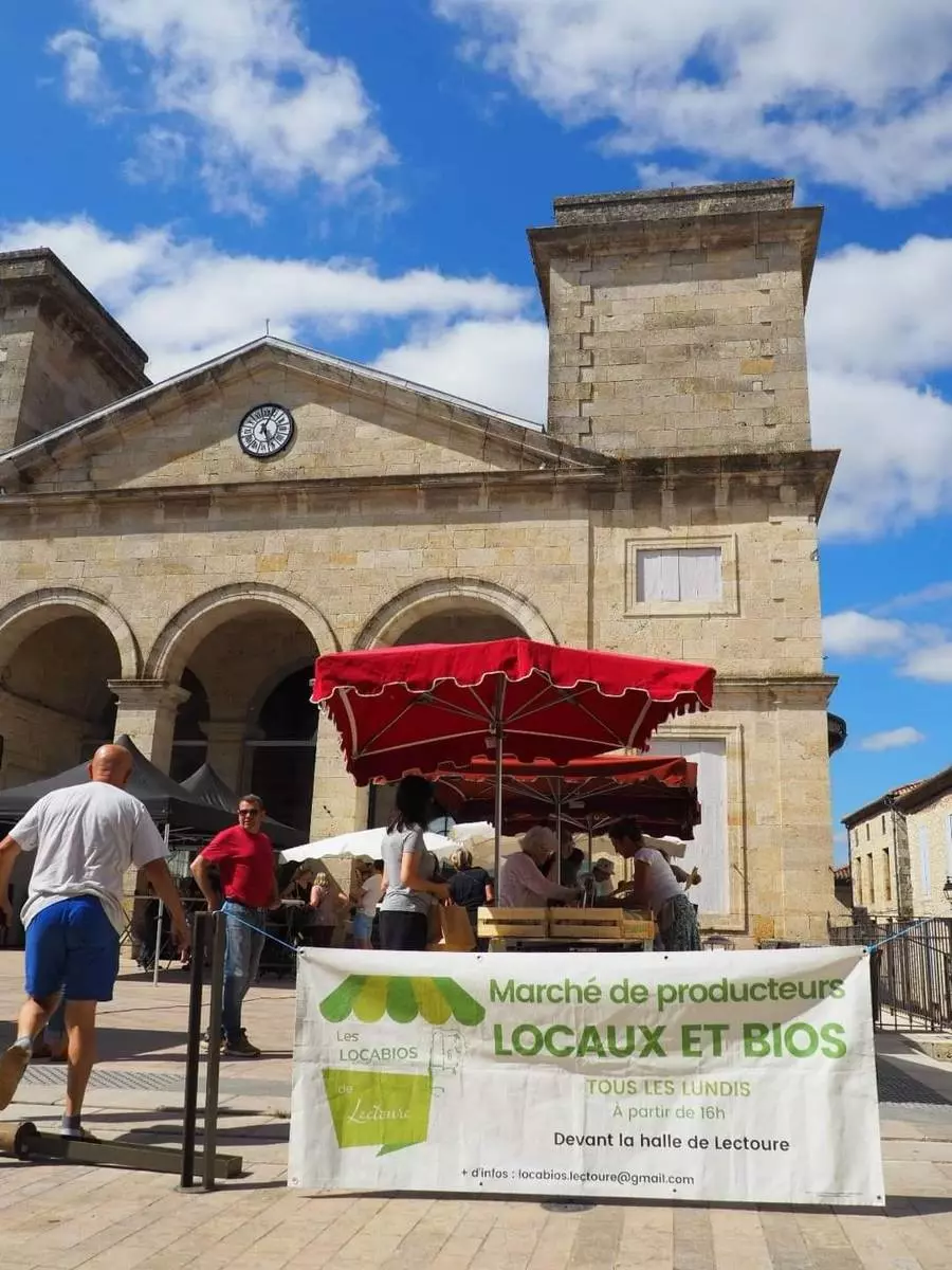 Marché des Locabios