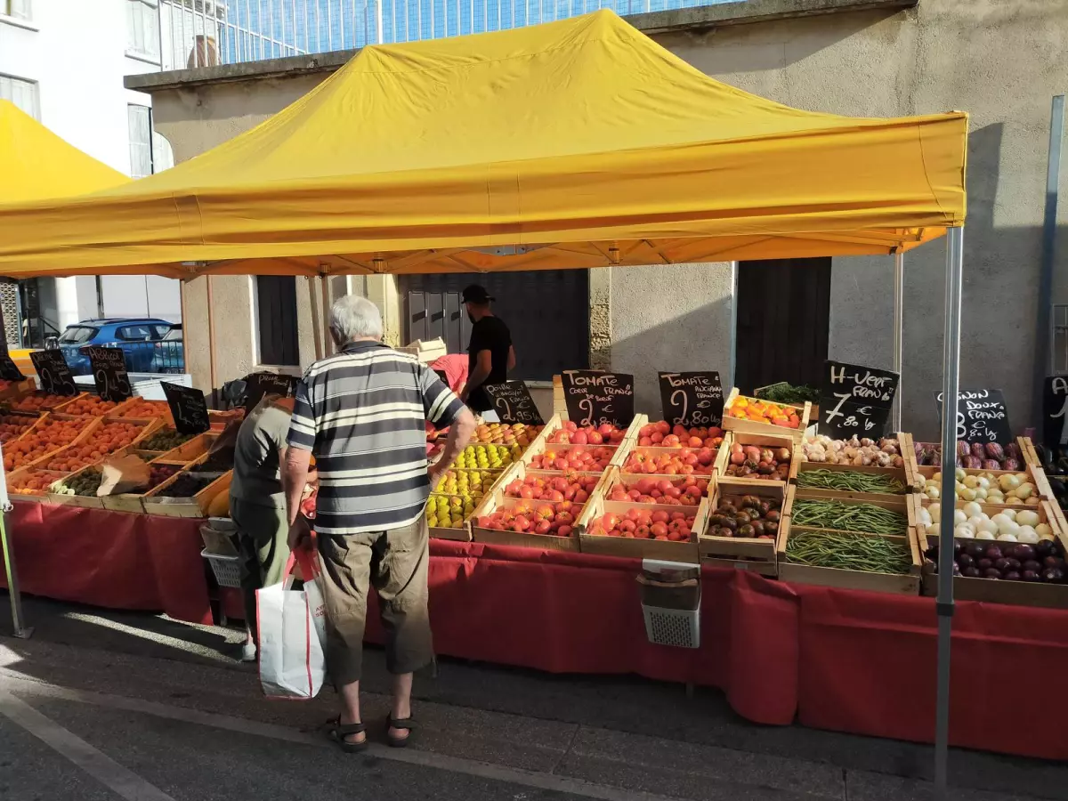 Marché hebdomadaire de Vauvert