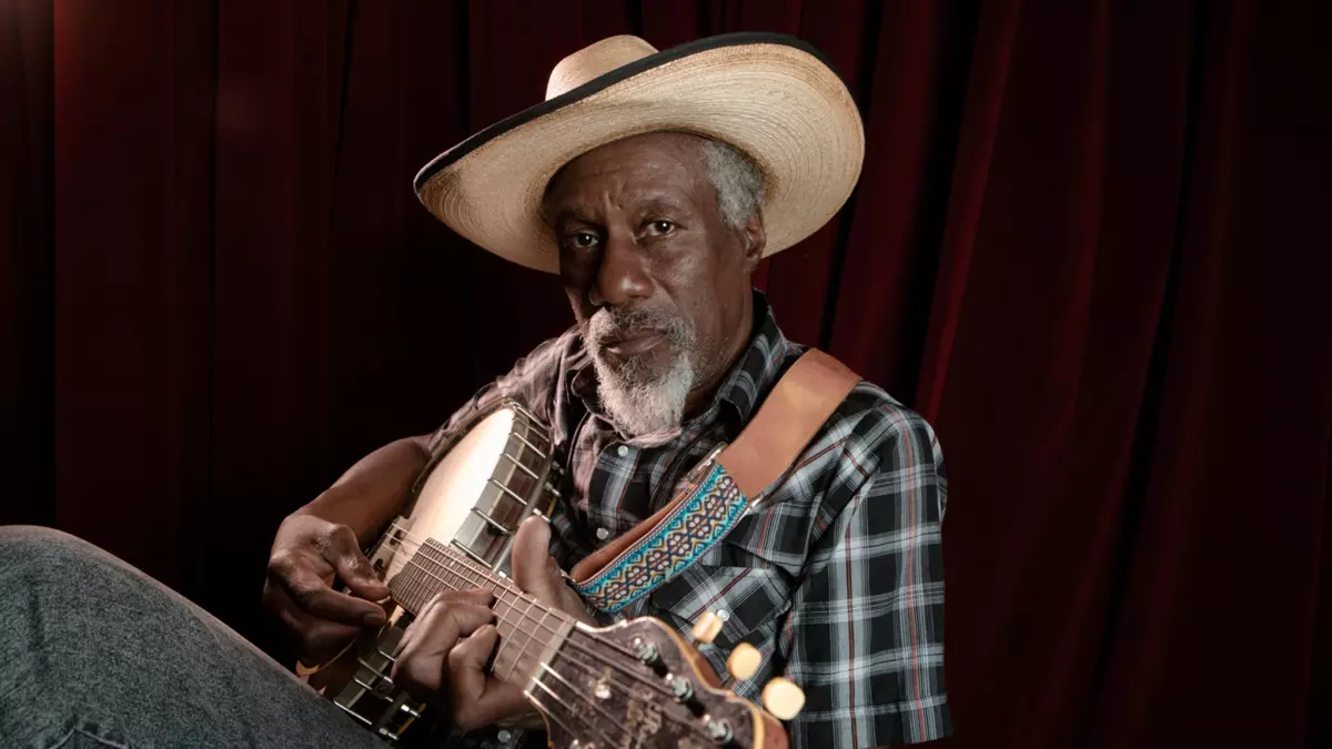 Robert Finley, Tournée