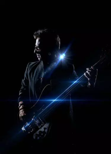 Eric Serra Live