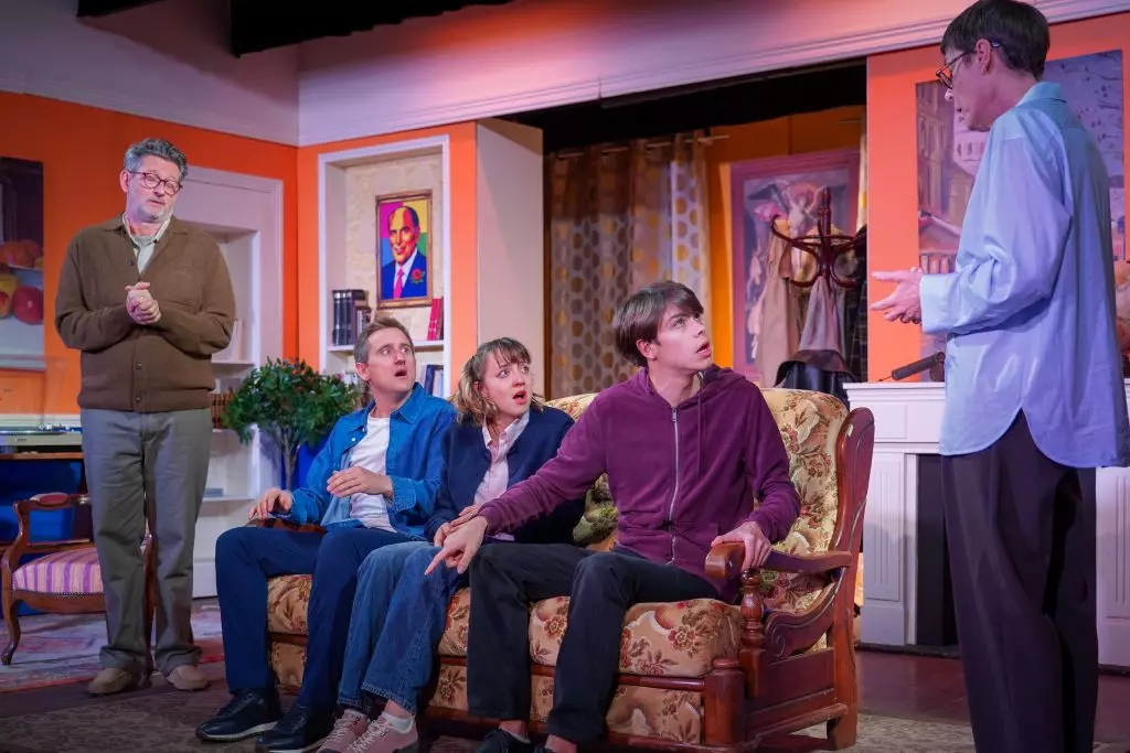 Théâtre Primavera - Chers Parents