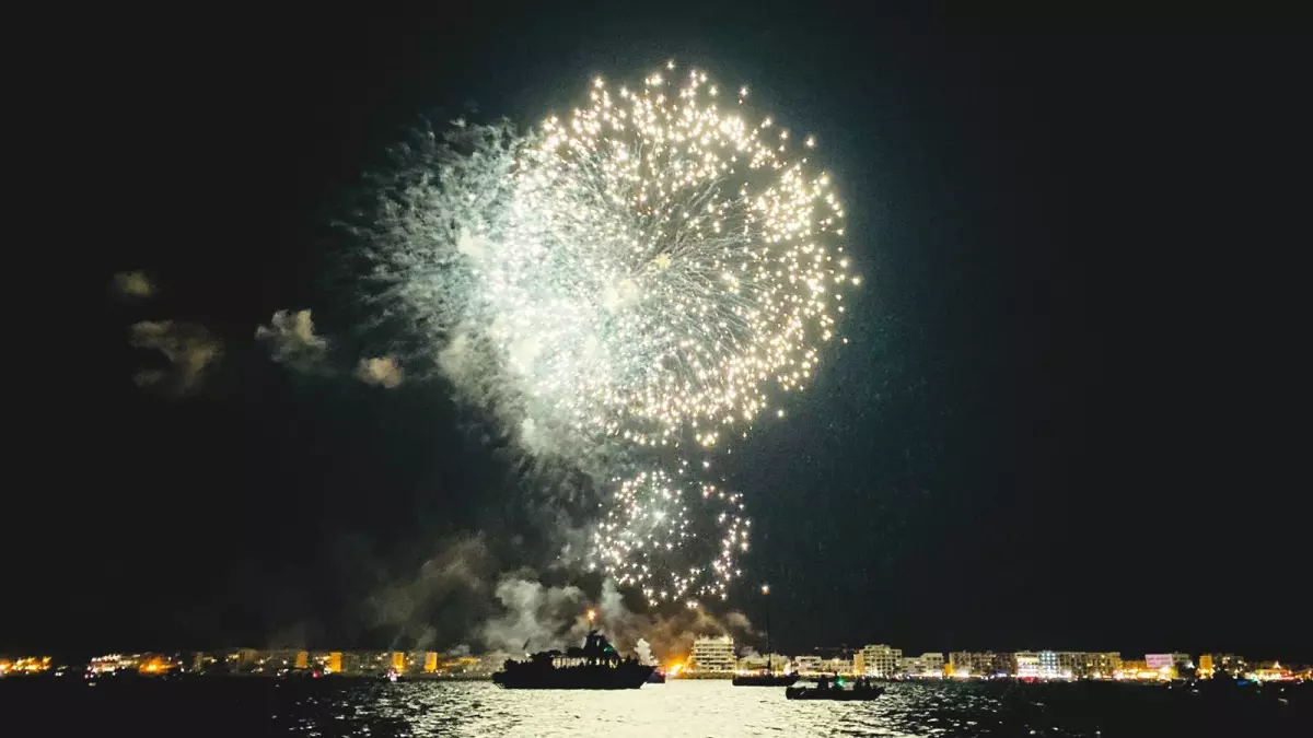 Feu d'artifice et bal