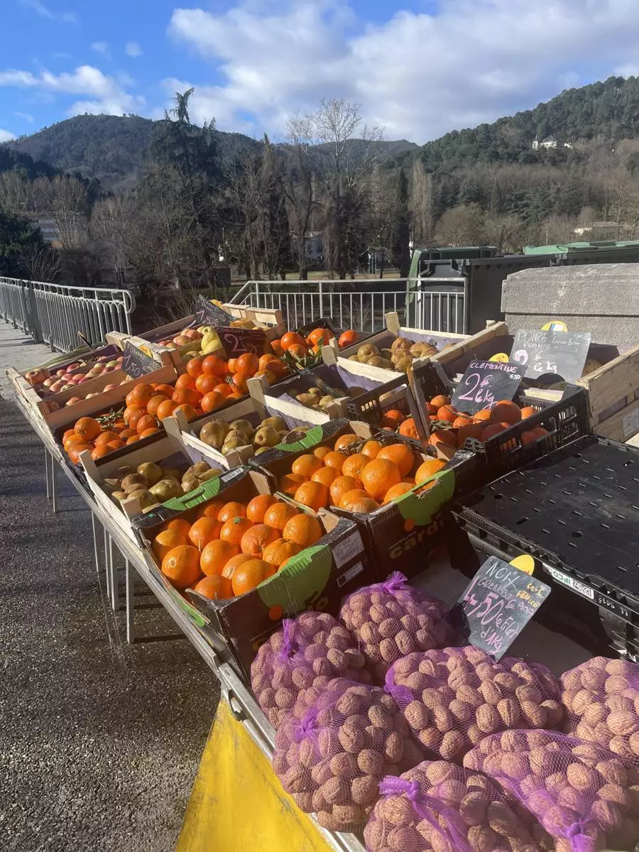 Marché hebdomadaire de Lézan