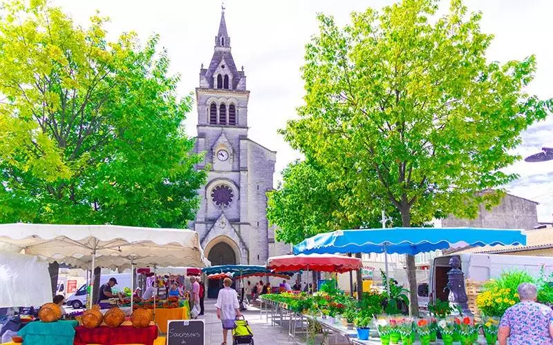 Marché hebdomadaire du vendredi