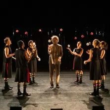 Heka, Tout n’Est qu’Un Faux Semblant - Cirque