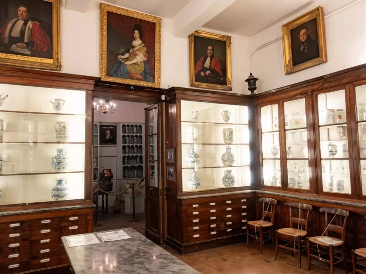Pharmacie et Chapelle de la Miséricorde