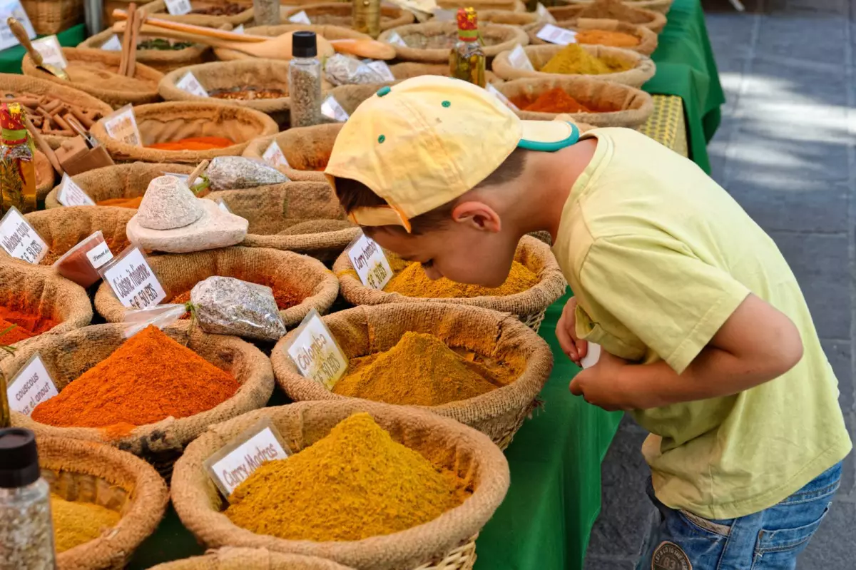 Marchés traditionnels - Aigues-Mortes
