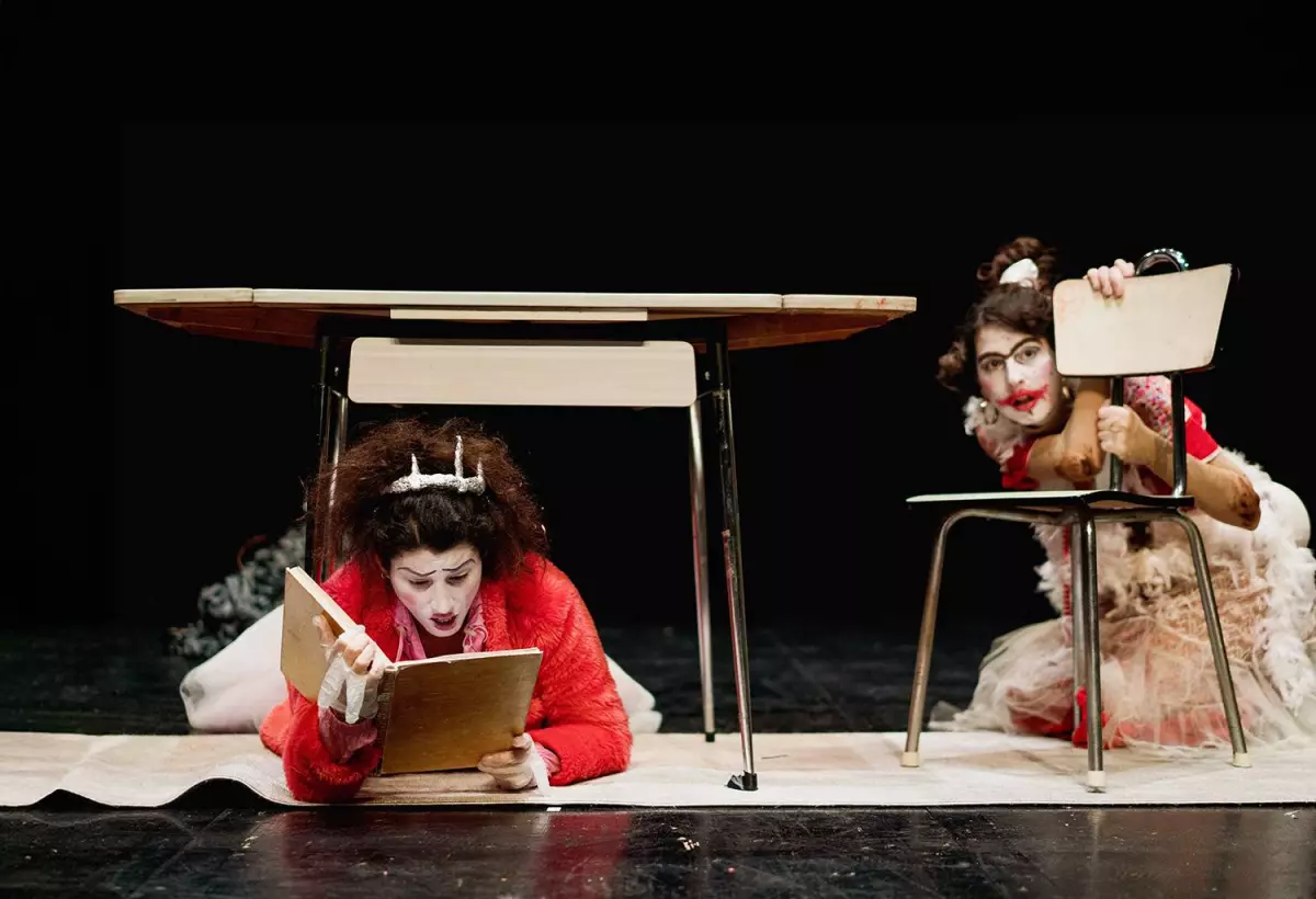 Goûter-Jeu au Theatre