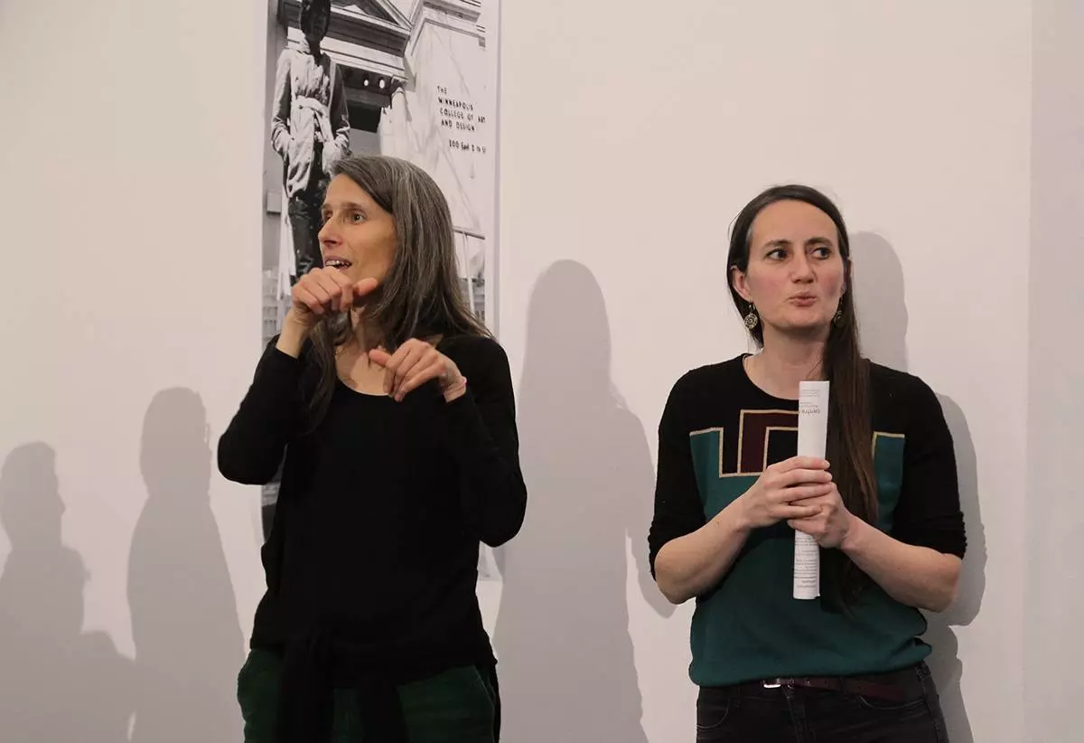 Visite Orale des Expositions Interprétée en Lsf (Langue des Signes Française)