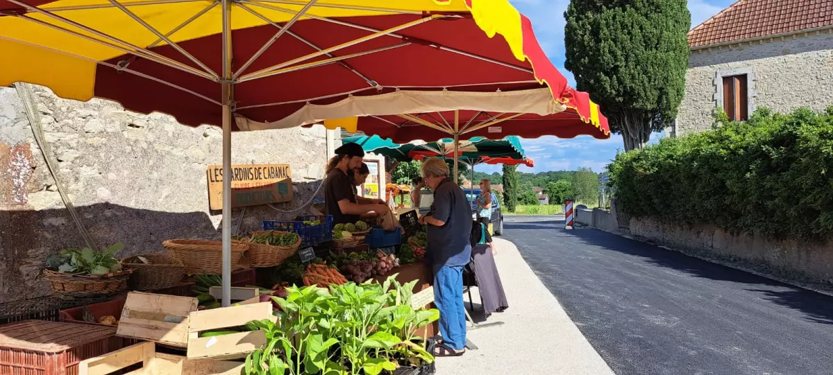 Marché à Lacapelle-Cabanac